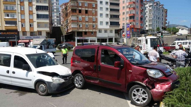 Ordu’da Zincirleme Kaza: 2 Yaralı