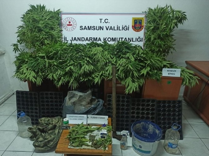 Jandarmadan Uyuşturucu Ve Kaçakçılığa Geçit Yok