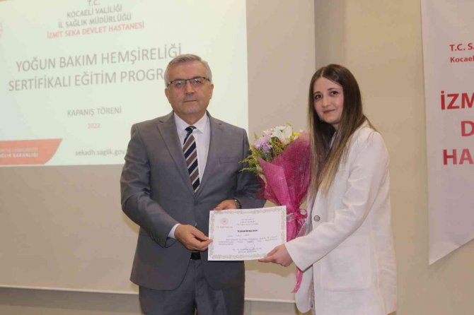 Hemşireler Sertifikalarına Kavuştu