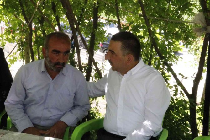 Siirt Valisi Hacıbektaşoğlu, Kayıp Hemşirenin Ailesiyle Bir Araya Geldi