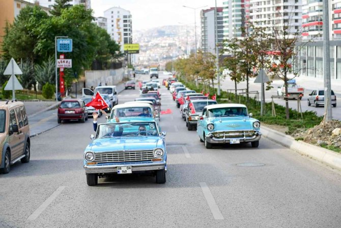 400 Klasik Otomobil Altındağ’da Buluşuyor
