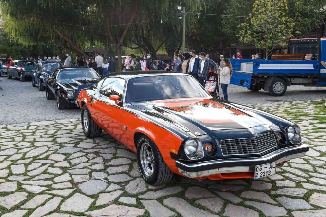 400 Klasik Otomobil Altındağ’da Buluşuyor