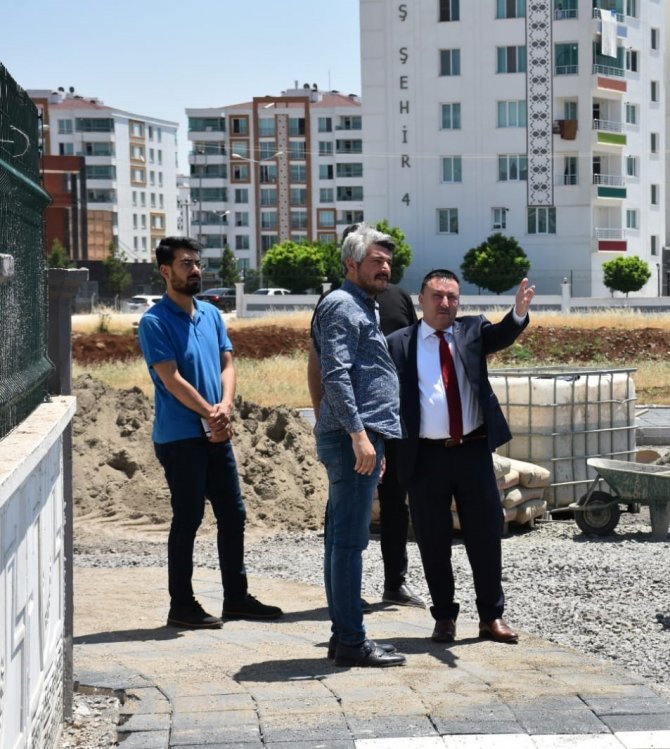 Bağlar Belediyesi Yol İyileştirme Çalışmalarına Devam Ediyor
