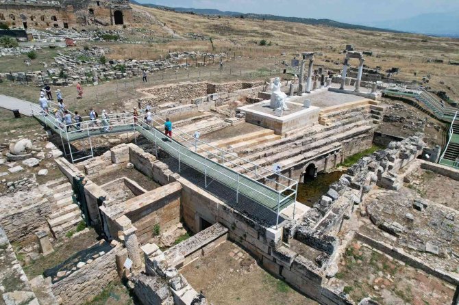 Cehennem Kapısı Açıldı