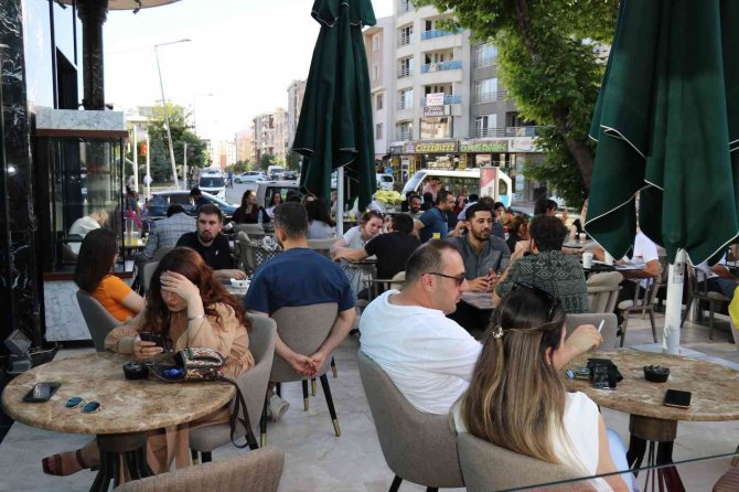 The Conforium Van Hotel Gelen Her Misafirlerini En Üst Düzeyde Ağırlıyor