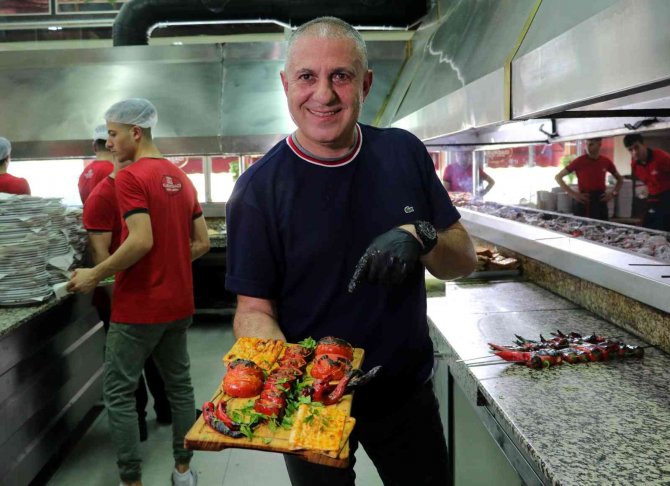 Adana’da Acı Severlere Yeni Lezzet: "Biber İçli Kebap"