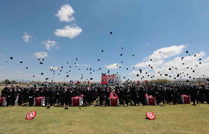 Şehit Önder Güzel Pomem 27. Dönem Mezunlarını Verdi