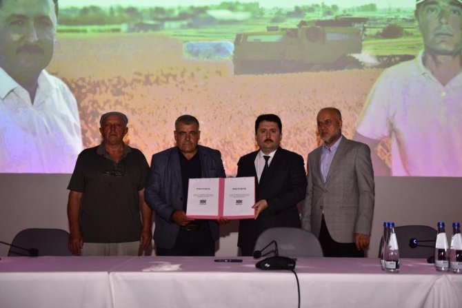 Altıeylül Belediyesi Çiftçinin Yanında