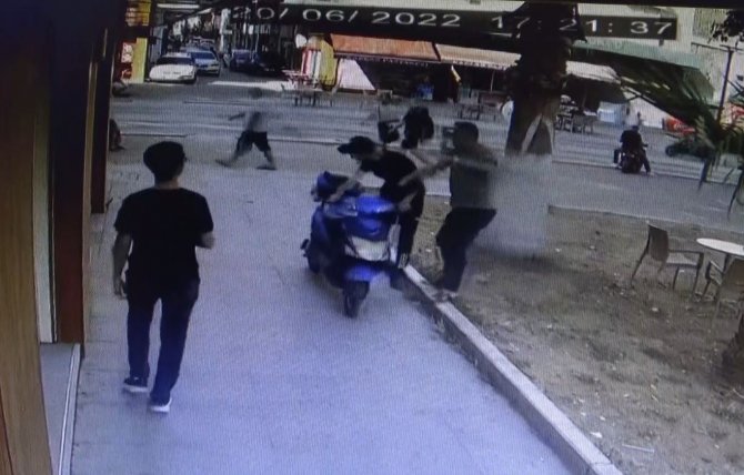 Esnaftan Motosiklet Hırsızına Osmanlı Tokadı