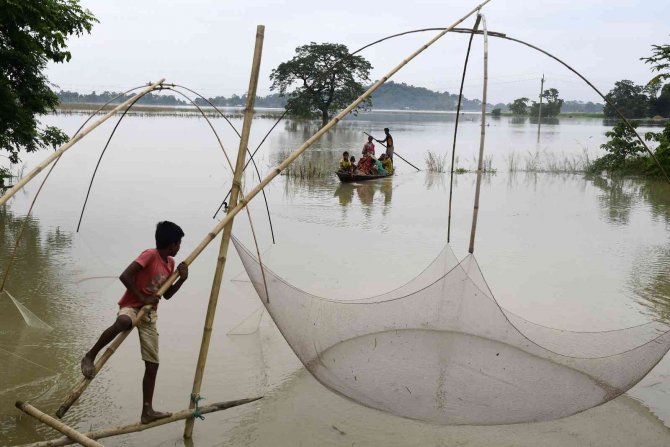 Hindistan Ve Bangladeş’teki Sellerde Can Kaybı 124’e Yükseldi
