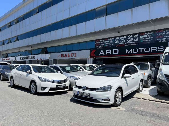 Bayram Öncesi İkinci El Otomobil Piyasasında Yaprak Kıpırdamıyor