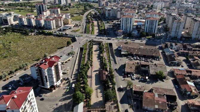 Adı Aksu Fakat İçinde Su Yok