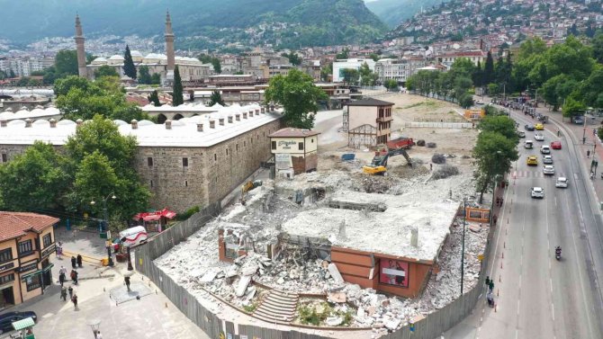 Bursa, Tarihi Meydanına Kavuşuyor