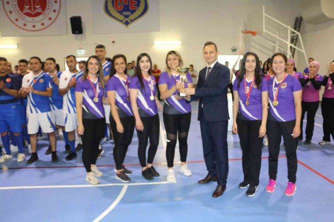 Şehit İ̇nfaz Ve Koruma Memuru Cengiz Yiğit Voleybol Turnuvası Sona Erdi