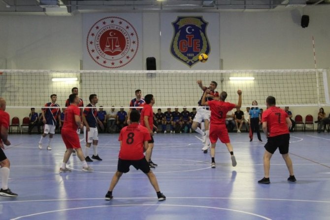 Şehit İ̇nfaz Ve Koruma Memuru Cengiz Yiğit Voleybol Turnuvası Sona Erdi