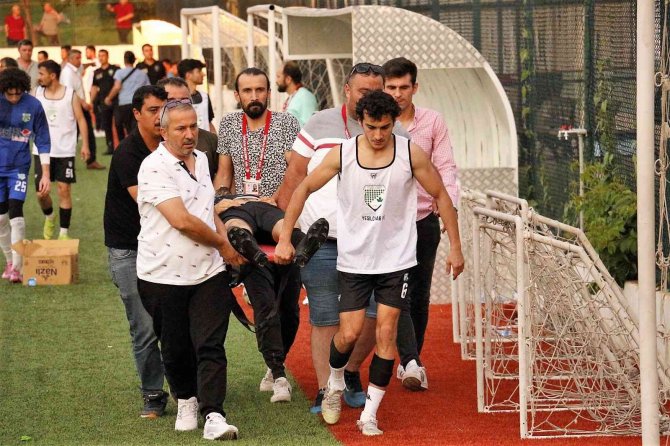 Yeşil Sahada Korkutan Sakatlık