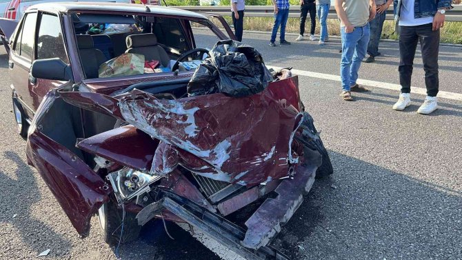 Hurdaya Dönen Araçtan Sağ Çıktı