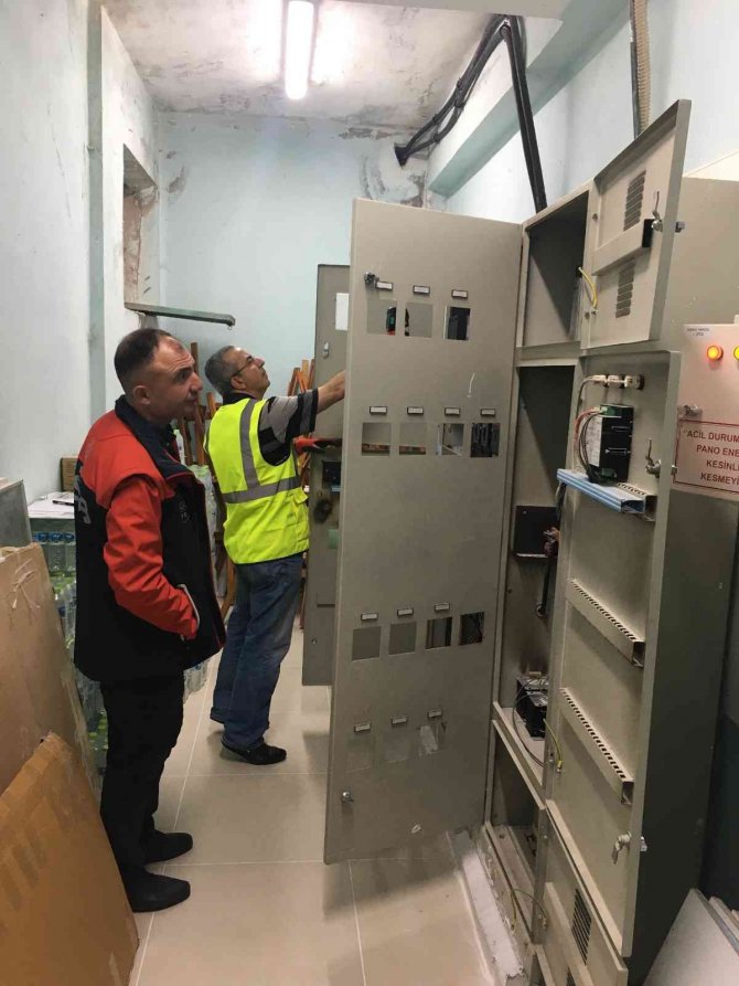 Okulların Elektrik Hatları Kontrol Ediliyor
