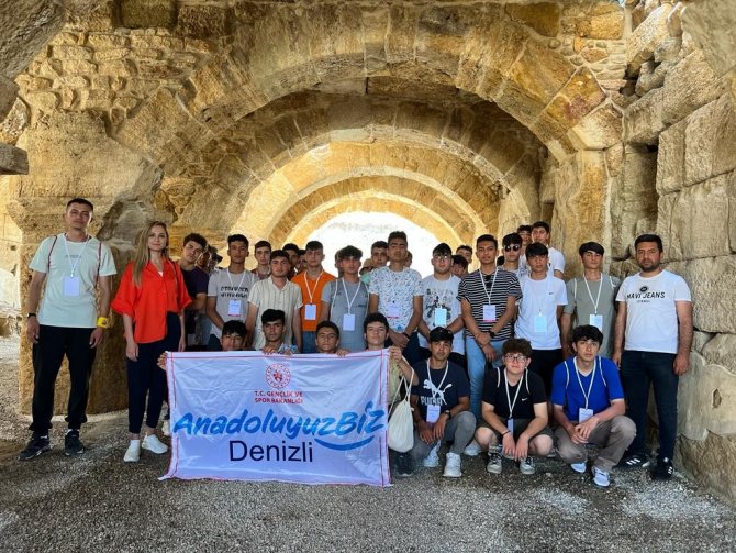 Karaman’dan Gelen Gençler, Denizli’nin Tarihi Ve Kültürel Dokusunu Hissetti