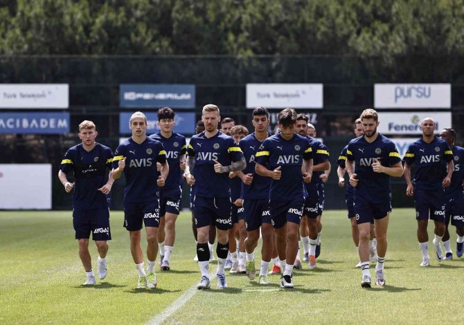 Fenerbahçe’de Yeni Sezon Hazırlıkları Sürüyor