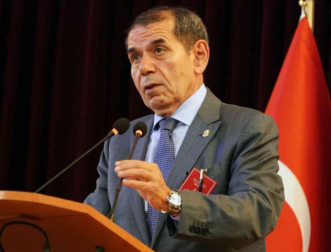 Dursun Özbek: "Çok Güzel Bir Takım Kuracağız"