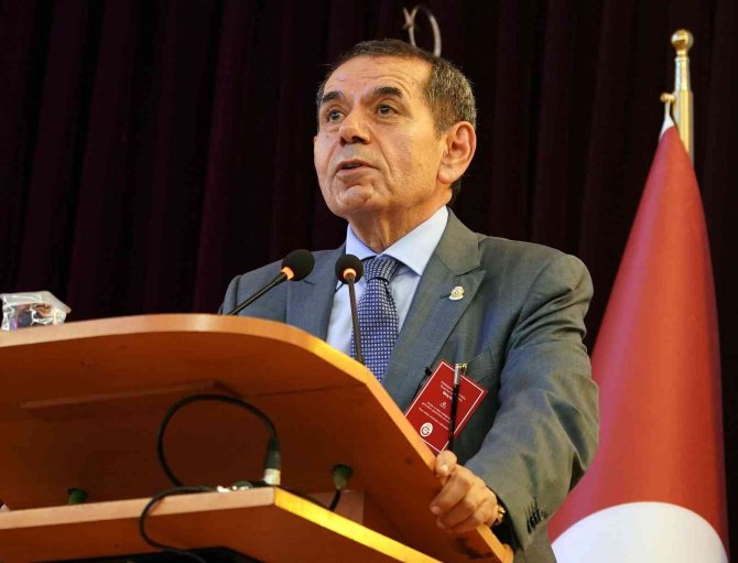 Dursun Özbek: "Çok Güzel Bir Takım Kuracağız"