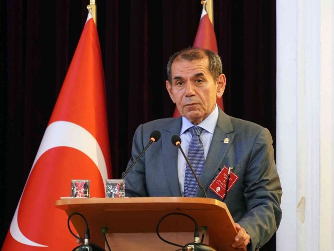 Dursun Özbek: "Çok Güzel Bir Takım Kuracağız"