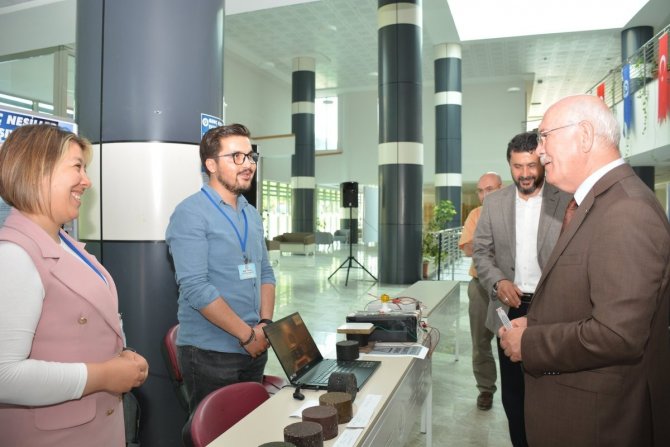 Uşak’ta ’Genç Nesiller Yarışıyor’ Proje Yarışmasında Ödüller Sahiplerini Buldu