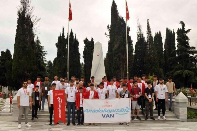 “Anadoluyuz Biz” Projesi Kapsamında Vanlı Gençler Trabzon’u Ziyaret Etti