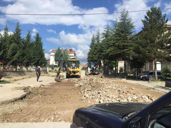 Hisarcık Belediyesinden Zemin Hazırlama Ve Temizlik Çalışması