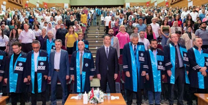 Kayü Mustafa Çıkrıkçıoğlu Myo’da Mezuniyet Sevinci