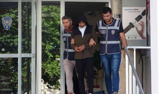 Anne Yüreği Dayanamadı, Cezaevine Giden Oğluna Döner Getirdi