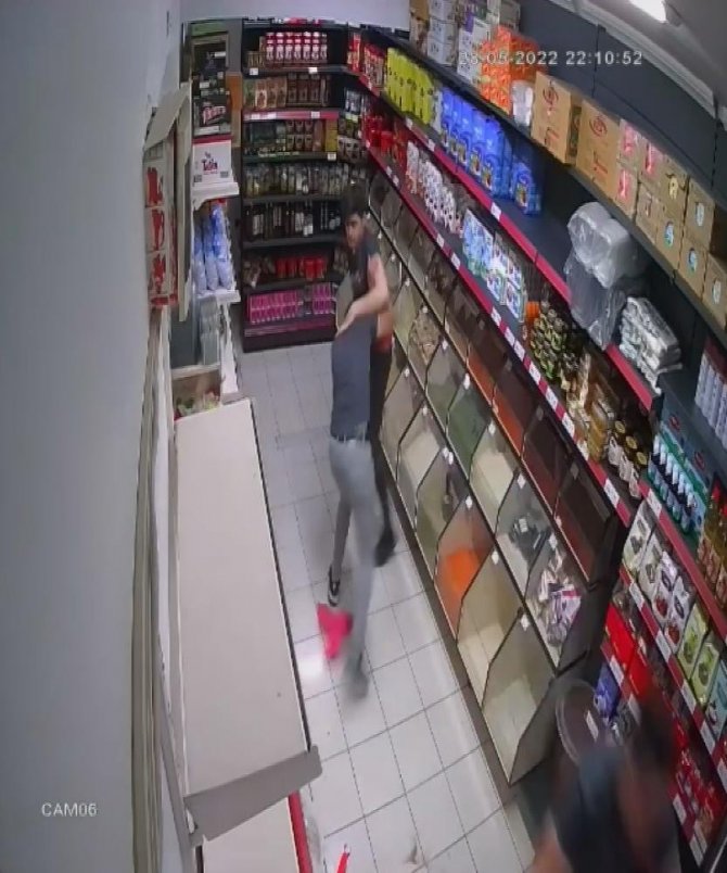 (Düzeltme) Marketçiye ‘Pazarlamacı’ Dayağı