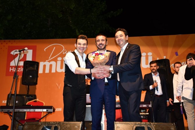 Kestel’de Müzik Coşkusu Sokaklara Taştı