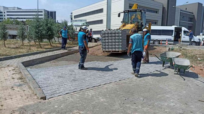 Büyükşehir Yol Bakım Timi Görev Başında
