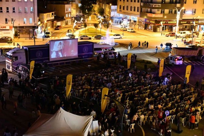 Gezen Sinema Tırı’nın Son Durağı Kulu İlçesi Oldu