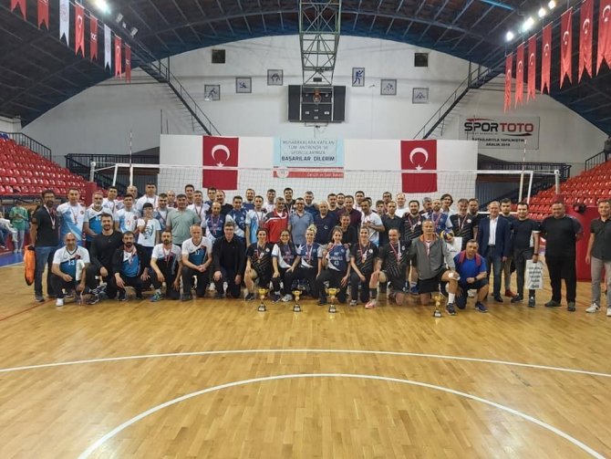 Kütahya’da Kurumlar Arası Voleybol Turnuvası