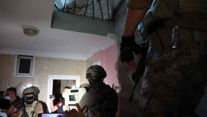 ’Şahmeran’ Operasyonunda 12 Kişi Gözaltına Alındı