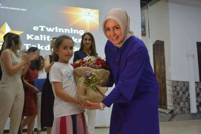 Eğitimde Başarıya Ödül