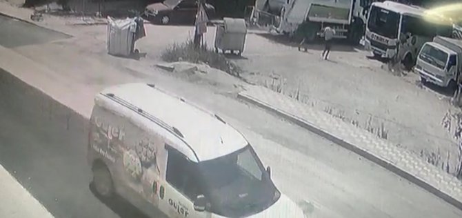 Çöp Kamyonu Küçük Kızı Ezdi