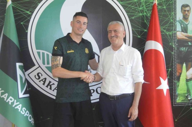 Sakaryaspor, Odise Roshi İle 2 Yıllık Sözleşme İmzaladı