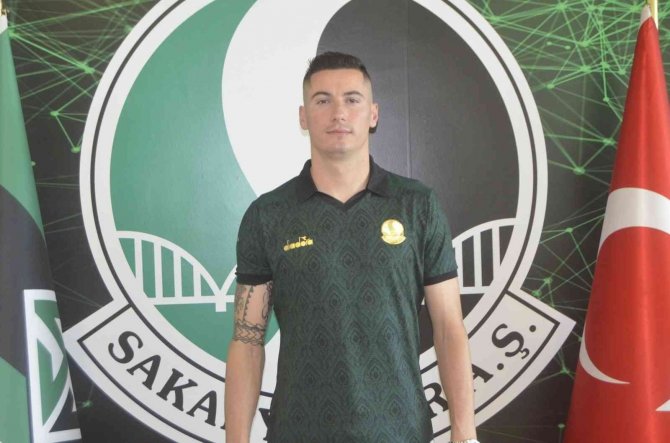Sakaryaspor, Odise Roshi İle 2 Yıllık Sözleşme İmzaladı