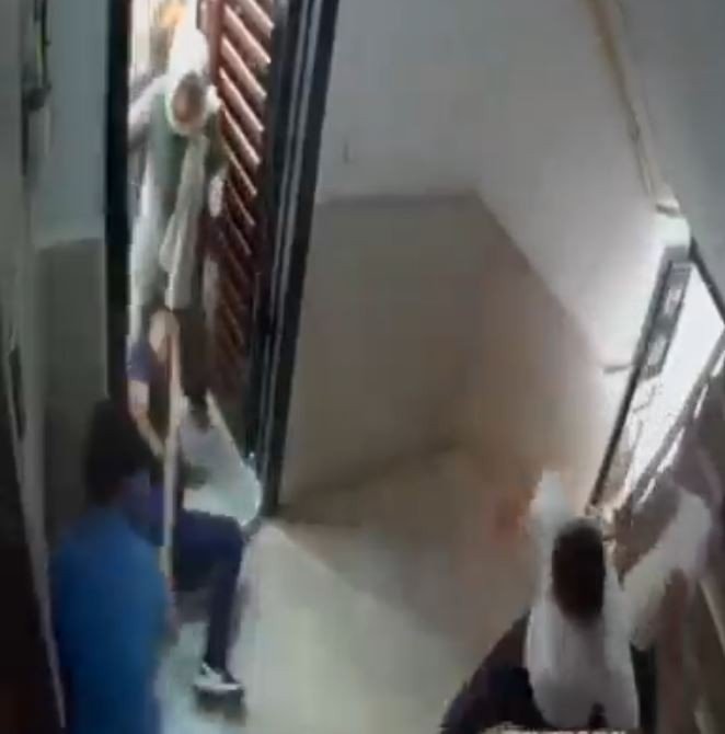 Şanlıurfa’da Sopalı Saldırganlar Kamerada