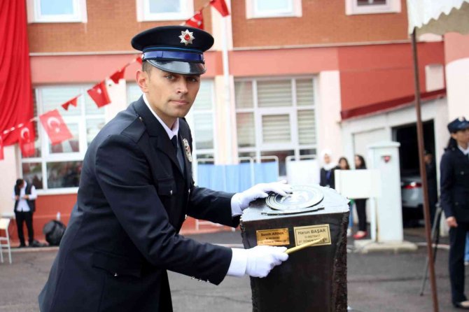 Validen Polis Adaylarına “Cemaatlerden Ve Tarikatlardan Uzak Durun” Çağrısı