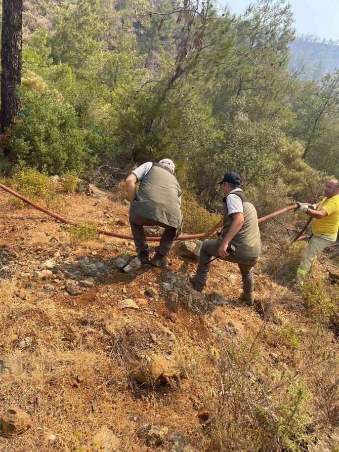 Bakan Kirişci Marmaris’teki Yangın Bölgesinde İncelemelerini Sürdürüyor