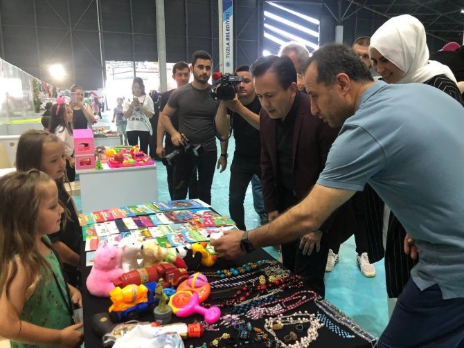 Türkiye’nin En Büyük ’Çocuk Girişimciler Çarşısı’ Tuzla’da Açıldı