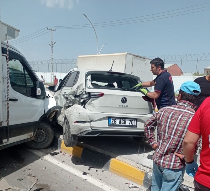 Van’da Zincirleme Kaza: 7 Yaralı