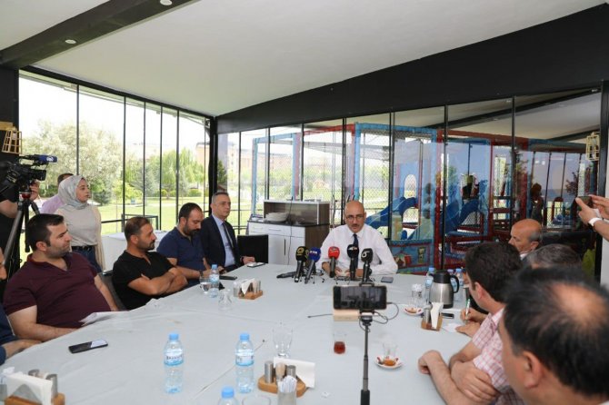 Başkan Vekili Aydın Projelerini Tek Tek Açıkladı