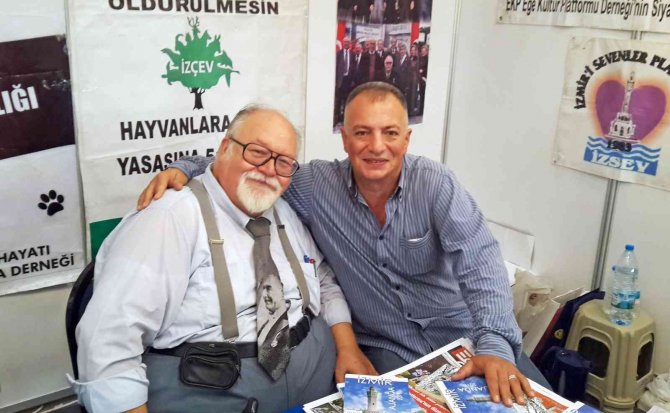 İ̇zmir Baba’nın Hayatı Kitap Oldu