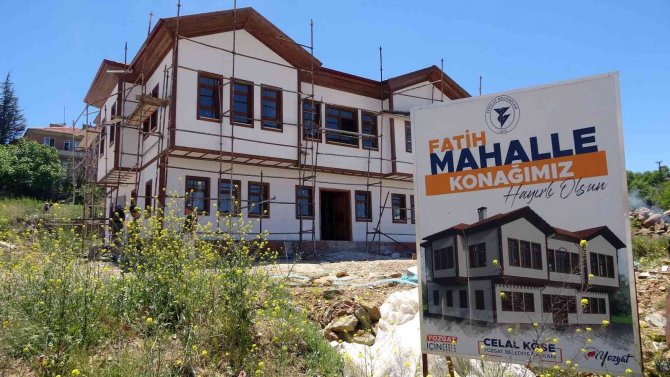 Yozgat Belediyesi Kentin Mimarı Dokusuna Uygun Mahalle Konakları İnşa Ediyor